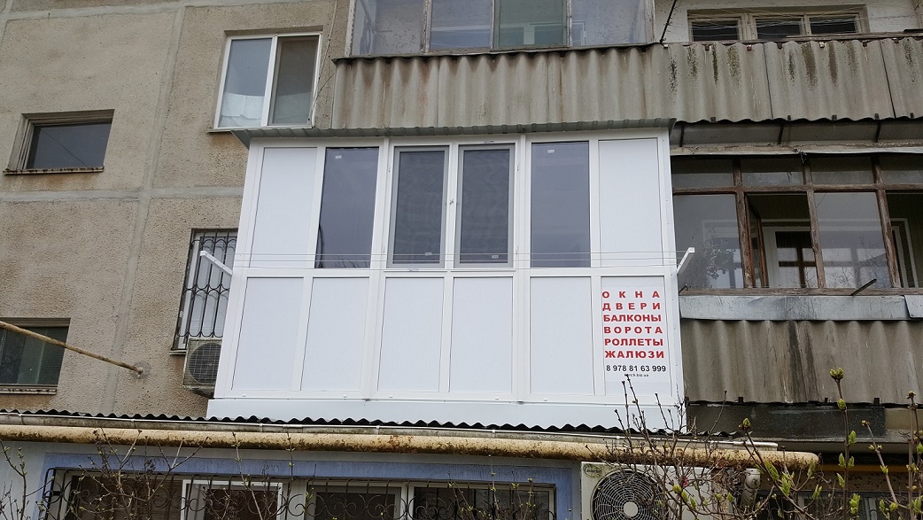 Расширение балконов под ключ (отделка, обшивка, пол, потолок) в Керчи - фотография