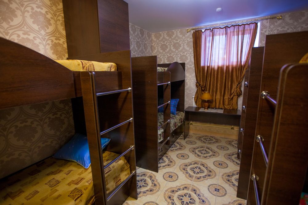 Комфортная комната в Барнауле на 4-х человек - фотография