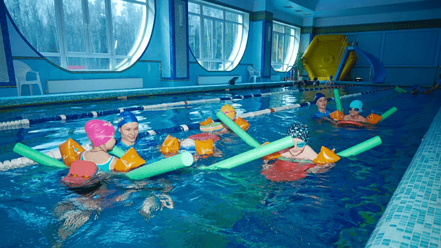 БЕСПЛАТНОЕ занятие по плаванию для детей от 6 до 14 лет рядом с домом. - фотография