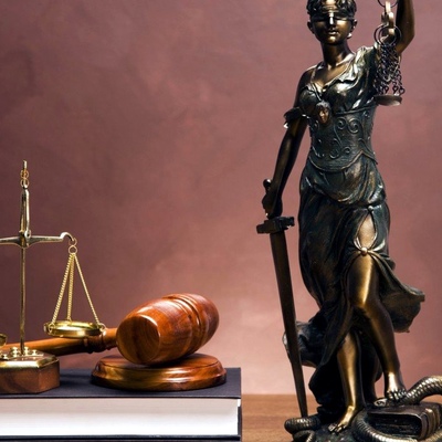 Юридические услуги по защите прав в Верховном суде во Владивостоке - фотография