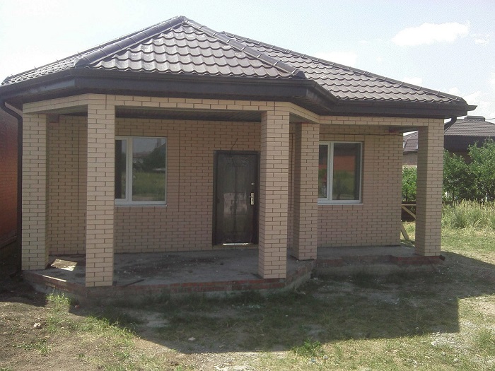 Cтроительство кирпичных домов и коттеджей в Ростове-на-Дону и близлежащих районах - фотография