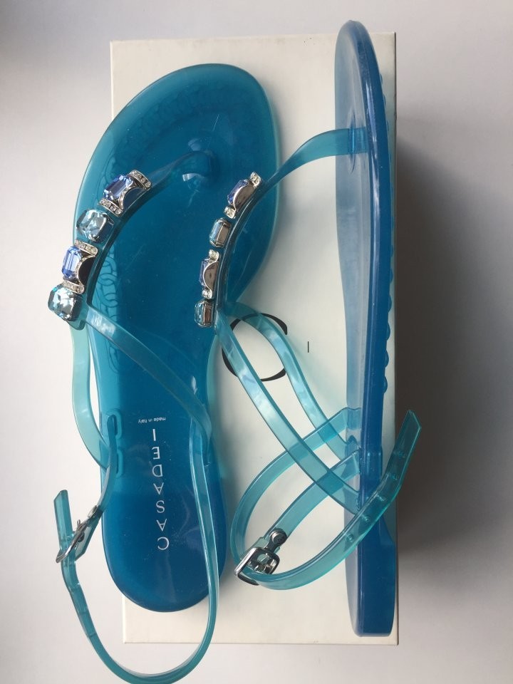 Сланцы сандалии новые casadei италия 39 размер голубые силикон стразы сваровски кристаллы swarovski - фотография