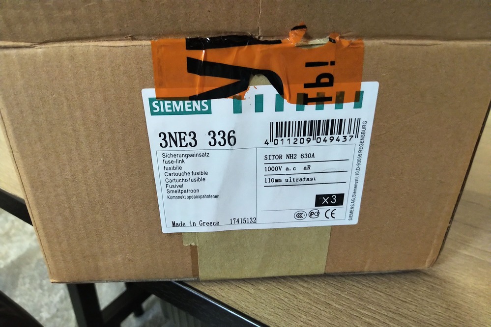 Плавкая вставка Siemens. Предохранитель SITOR AR 630A - фотография
