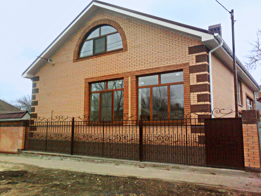 Cтроительство кирпичных домов и коттеджей в Ростове-на-Дону и близлежащих районах - фотография