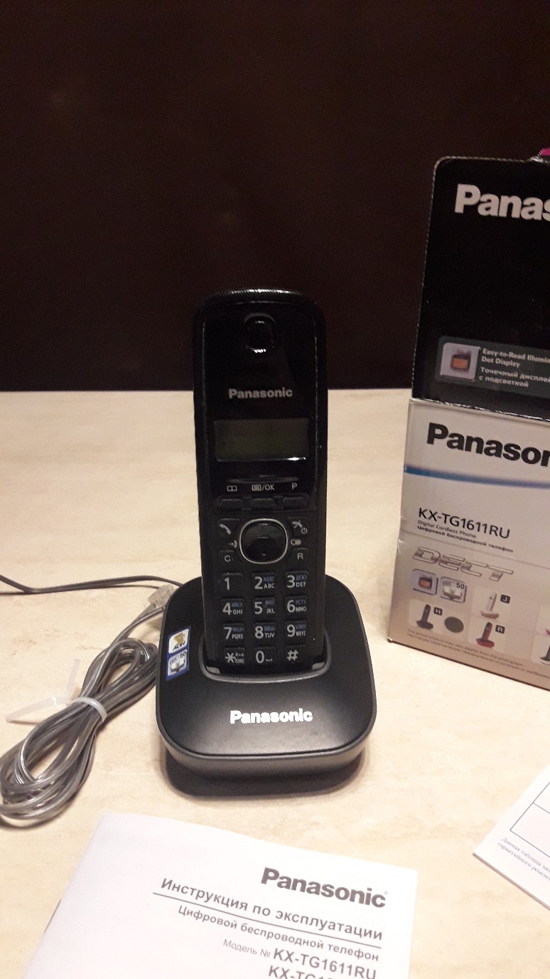 Домашний телефон PANASONIC KX-TG1611RUH. - фотография