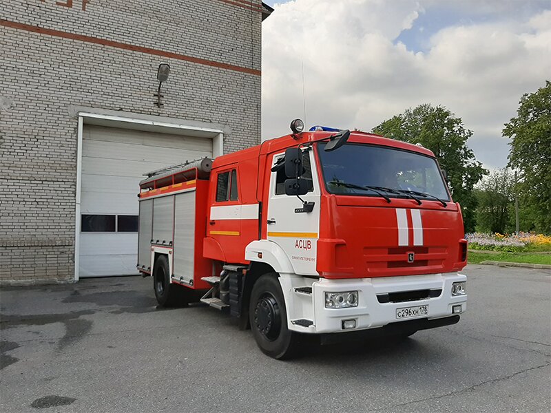Аренда пожарной машины в СПб от 3000 руб. в час. - фотография