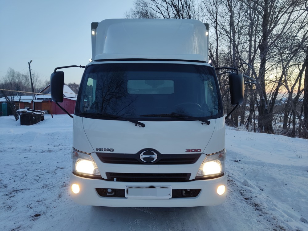 Продам Hino (Хино) 300 2017 г. Изотермический фургон (СибЕвроВэн) - фотография