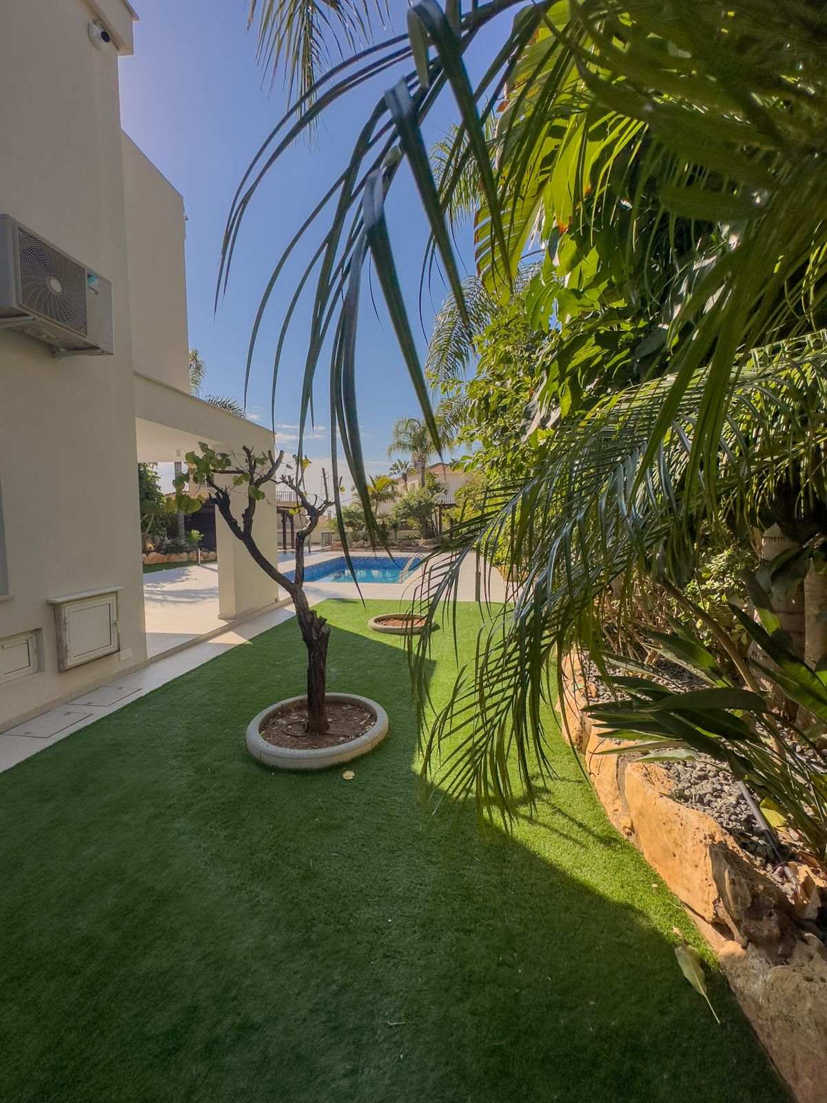 Продам дом в 2 этажа Кипр, г. Айя-Напа (Ayia Napa), 700 000 Евро. - фотография