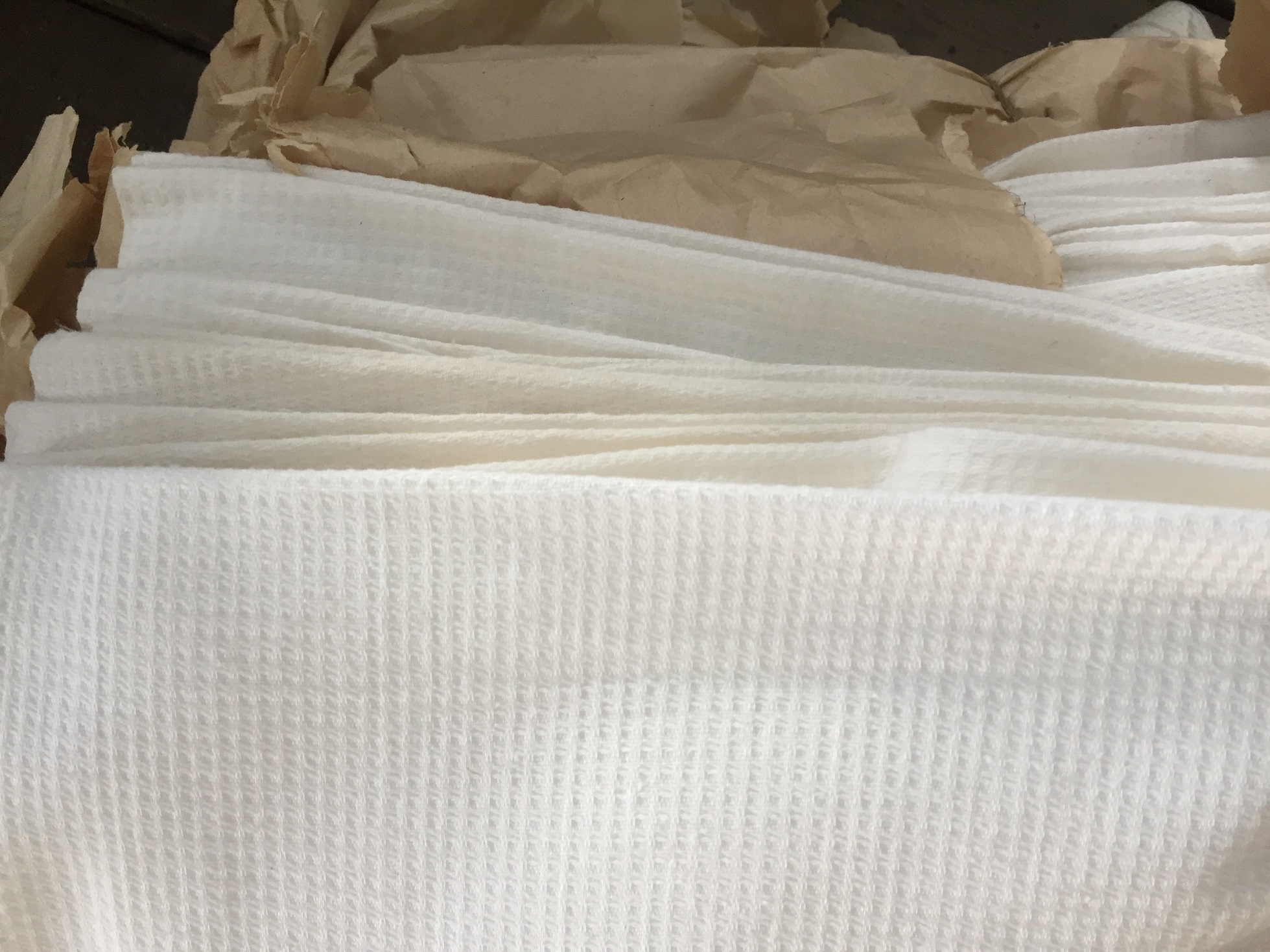 Вафельные полотенца оптом с резерва - фотография