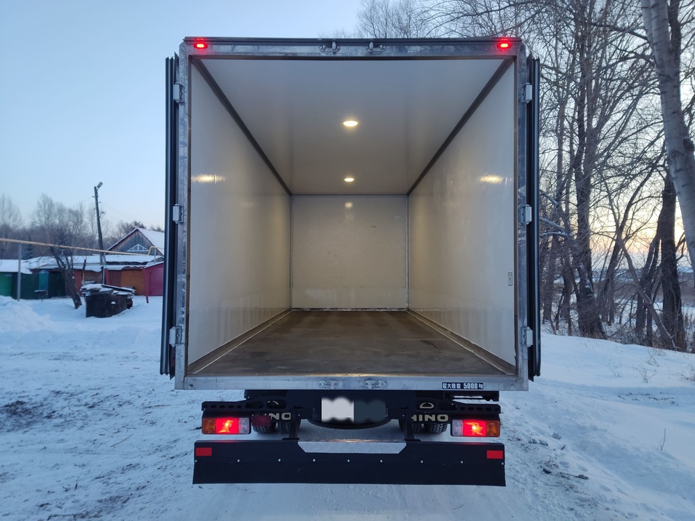 Продам Hino (Хино) 300 2017 г. Изотермический фургон (СибЕвроВэн) - фотография