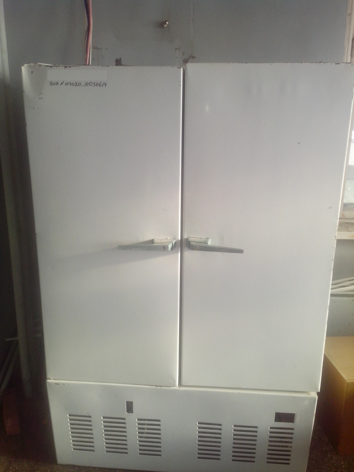 Шкаф холодильный ШХ-056